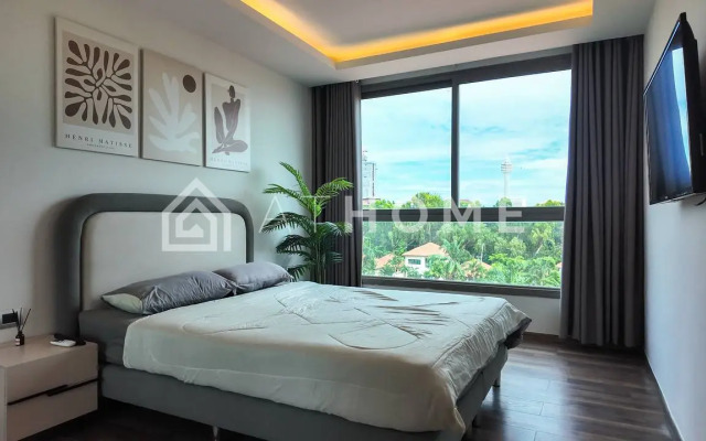 The Peak Towers Pattaya Apartments