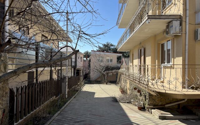 Апартаменты 047 Геленджикский 220