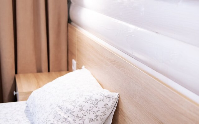 Частный дом у реки