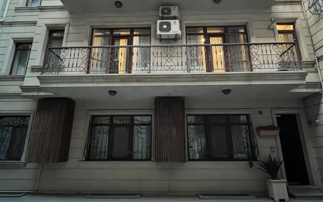 Paradise in Nizami street Apart-hotel
