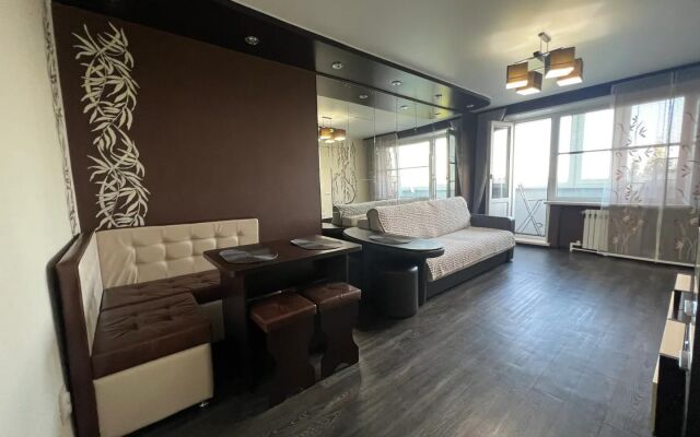 Na Prospekte Pobedy  8 Apartments