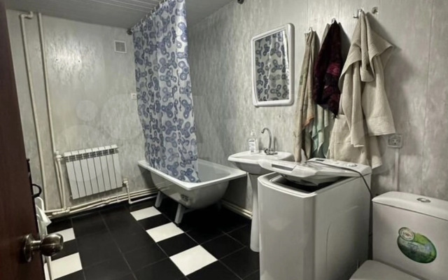 Частный дом Просторный домик