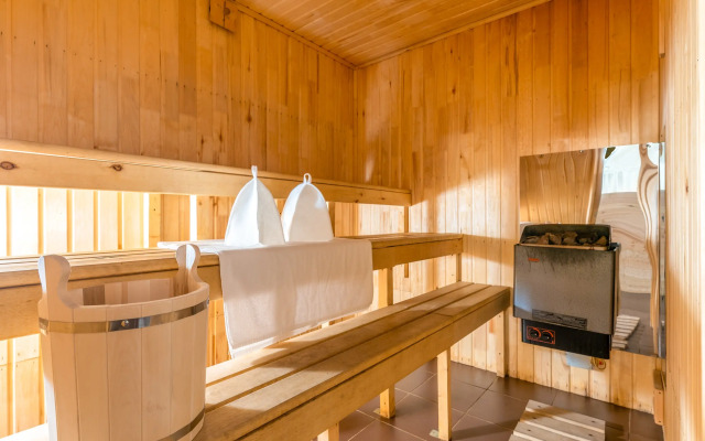 Bely Kottedzh Private House