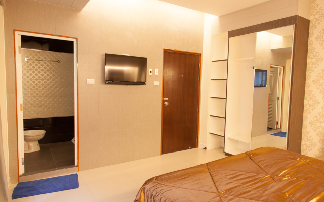ZEN Rooms Phiphit Phokhai Hotel