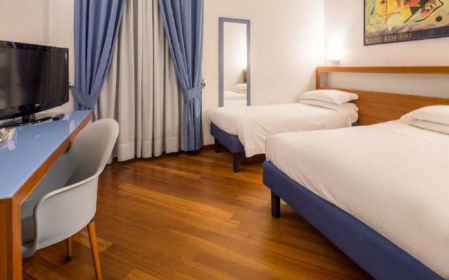 Best Western Plus Hotel Plaza Napoli