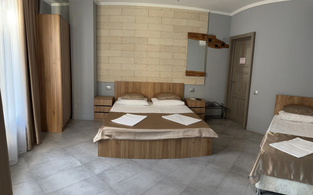 Aleksandrov Guest House