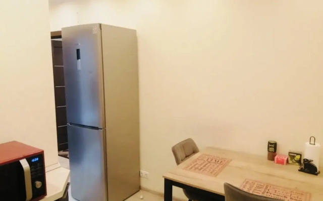 Kvartira Na Shipilovskoy 1 Minuta Peshkom (1) Apartment