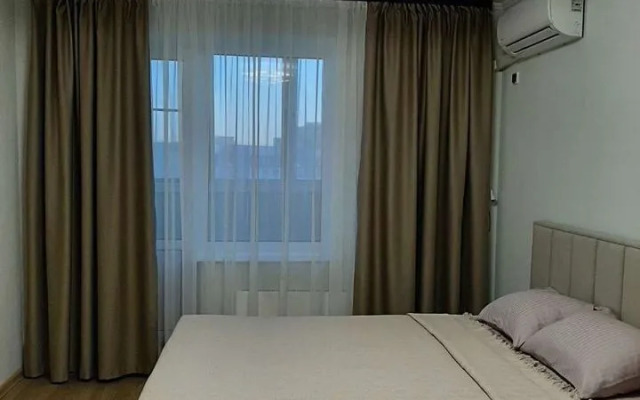 V Khoroshem Rayone S Udobnym Mestoraspolozheniem Flat