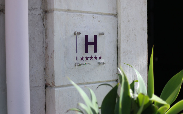 Отель Valverde Lisboa Hotel & Garden
