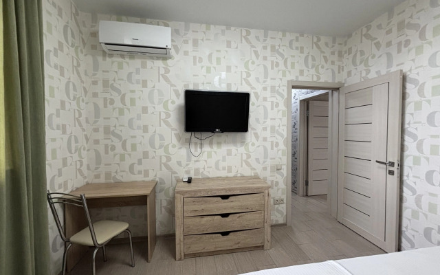 Zhk "poseydon" 836. Mamayka. Dvukhkomnatnaya S Balkonom (Trustcontrol) Flat