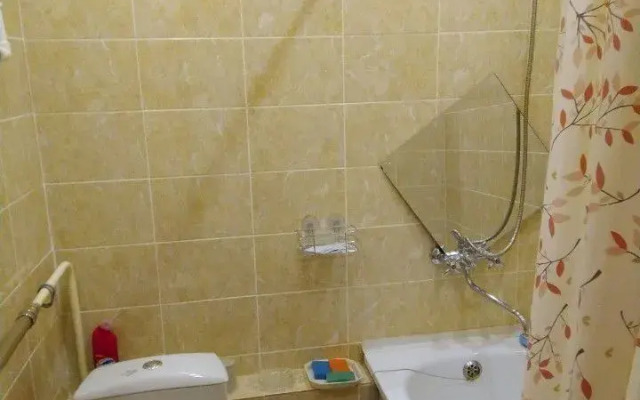 V Proyezde Profsoyuzov, 2 Flat
