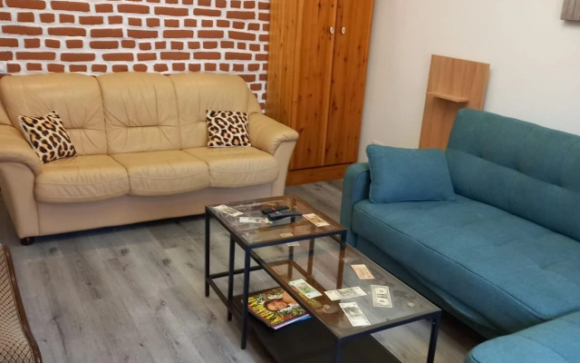 Апартаменты Логово Румс Шестикомнатные