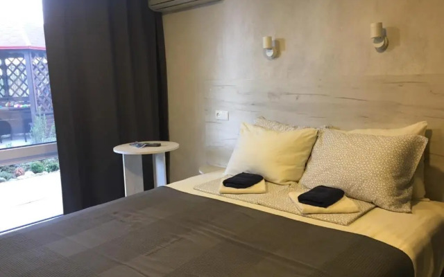 Lazurnyij Hotel