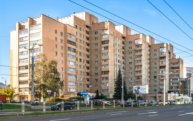 Vozle ZhD vokzala Flat