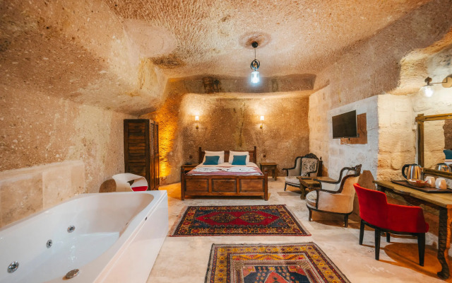 Cappatria Cave House Hotel