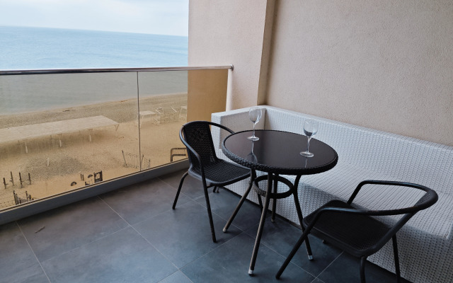 Апартаменты ЖК Золотые пески апарт. 40 отEvparenda