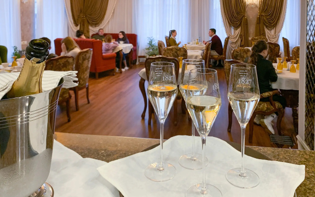 GREGORY Boutique Hotel