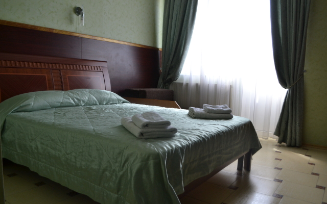 RS-Royal Hotel