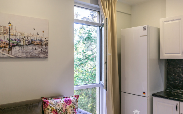 Morent 37 kv. m na 3 etazhe v ZHK Sorrento Park Apartments