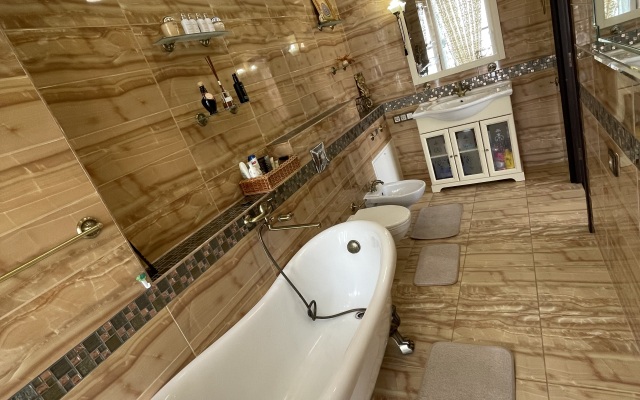 Na Tsvetnom Bulvare Apartment