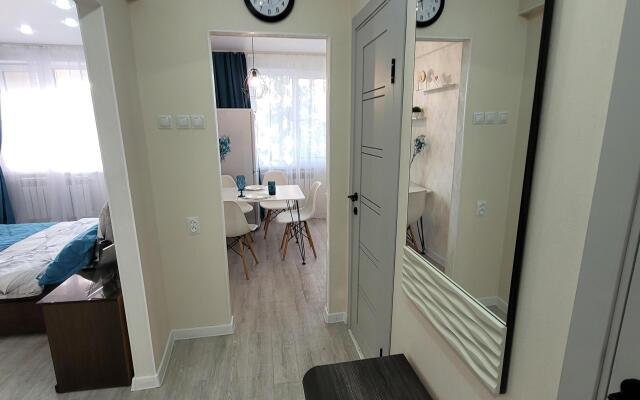 s velikolepnym vidom na gory Flat
