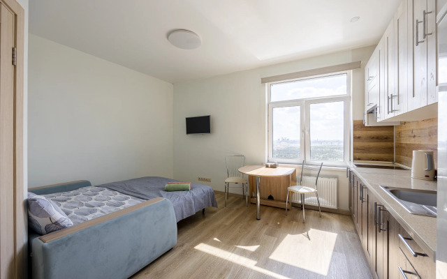 Studiya Na 30-Om Etazhe S Vidom Na Les Flat