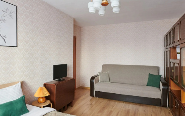 Na Sayanskoy Flat