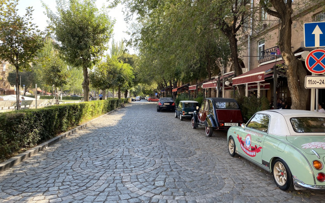3-K, v Kentrone nedaleko ot Kaskada, Ks344 Flat