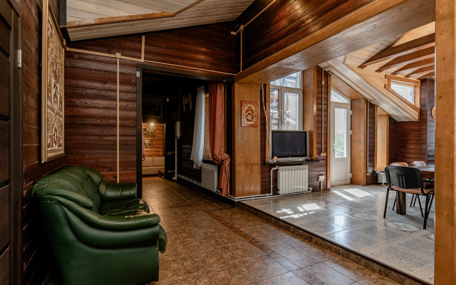 Alabushevo Lomonosova 8a Private house