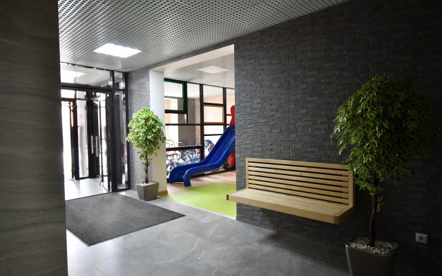 Апартаменты Мужества 10 Б