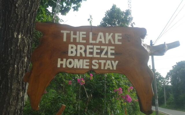 The Lake Breeze Hotel