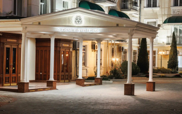 Simferopol Grand Hotel