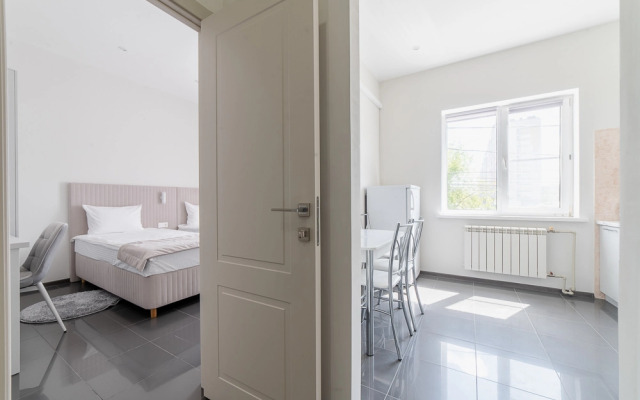 Апартаменты на Коммуны 2