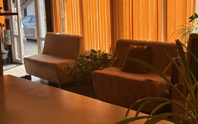 Отель Лукино