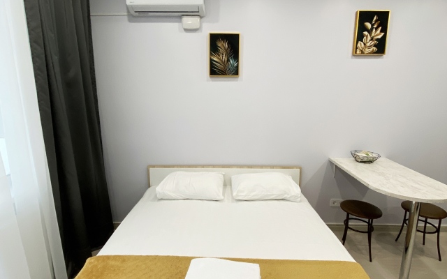 Апартаменты студия на Зеленом бульваре 19 на 24 этаже