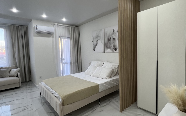 Uyutniye S Novym Remontom Apartments