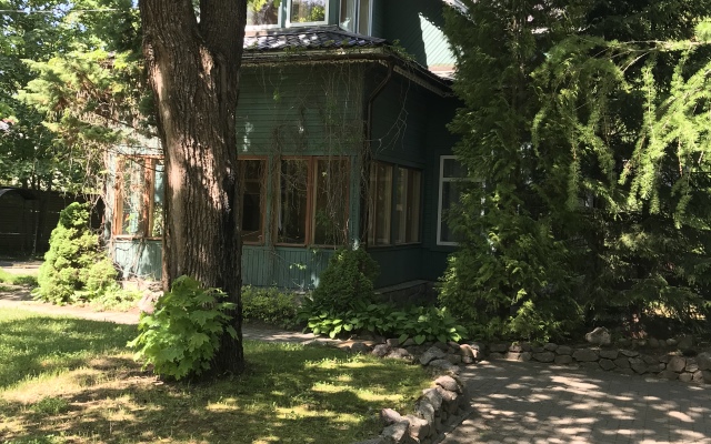 Guest house Zagorodny Klub "aut"