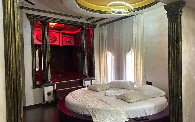 Отель Roma Yerevan & Tours