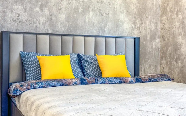 Квартира Уютная студия с балконом в новом доме Крымск Хоум