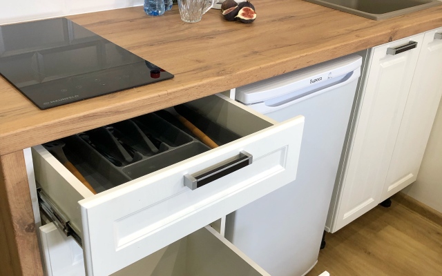 Апартаменты Озеро возле Аэропорта на 2 Гостя