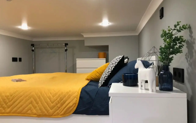 Flamingo Apartments