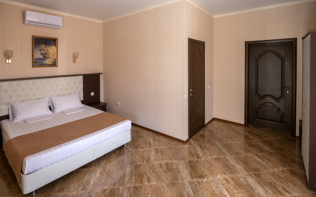 Lenivy Tyulen Guest House