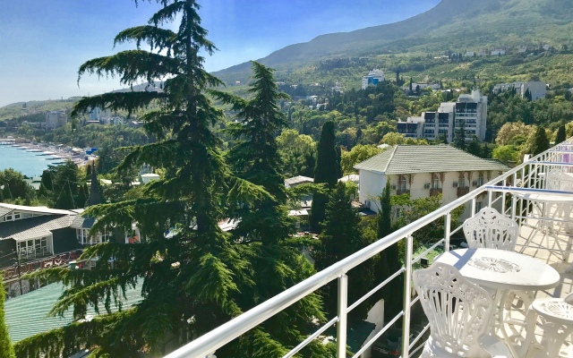 Gurzuf Sunrise Resort & SPA Hotel