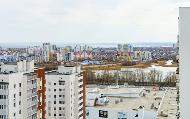 Na 24 Etazhe S Panoramnym Vidom Na Dve Reki Flat