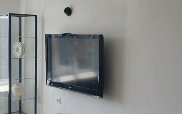 Квартира двуxкомнaтная рядом с лесом