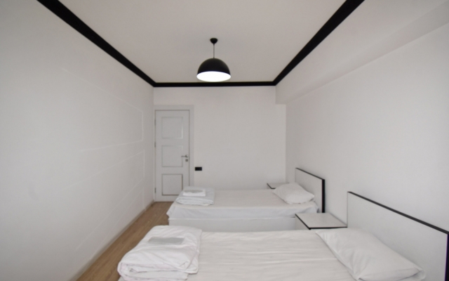 Апартаменты RentInnYerevan 106 Nalbandyan Street