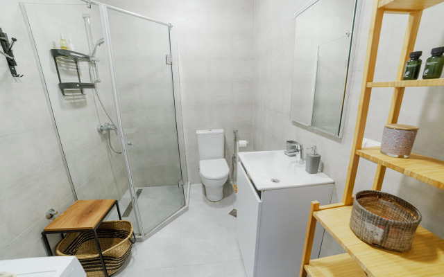 S Basseynom I Vidom Na Gory Apartments