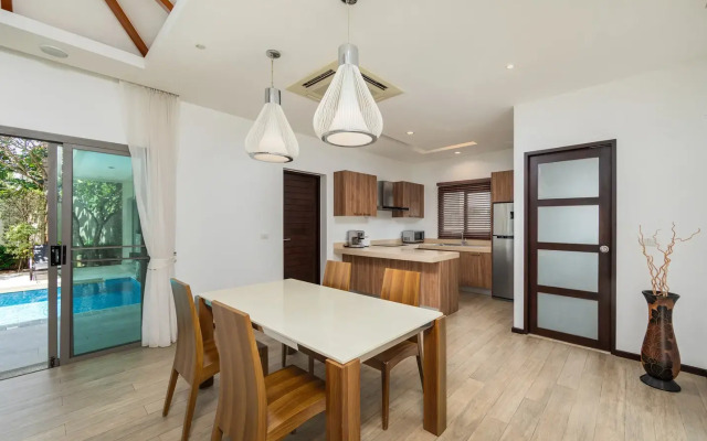 Вилла Nai Harn Pool Villa Bond