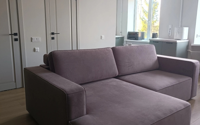 Квартира 3-комнатная с Видом на Бульвар (Свежий Ремонт)