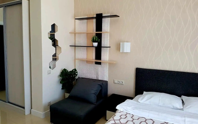 U Morya Na Bulvar Nadezhd 4/2 Flat